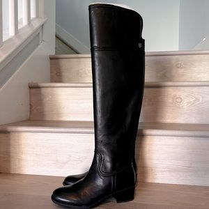 Like New Vince Camuto Over Knee Baldwin Boots in Black Leather Size 7